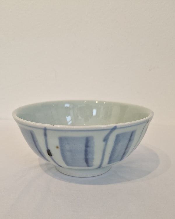 SP2504 Blue decorated Footed Dish by Studio Potter