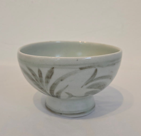 SP2503 Green decorated Footed Dish by Studio Potter