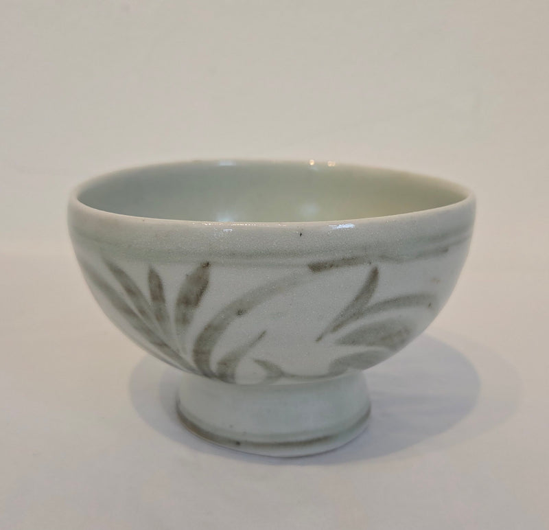 SP2503 Green decorated Footed Dish by Studio Potter