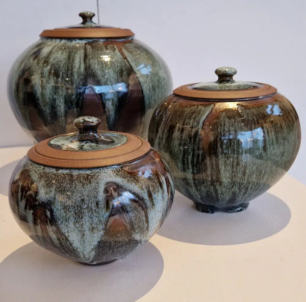 AS11 to 14 Lidded Blue Nuka on Temuku Stoneware Side Round Pots by Alex Shimwell Set of Three : Large, Medium & Small Ceramics from Barewall Art Gallery